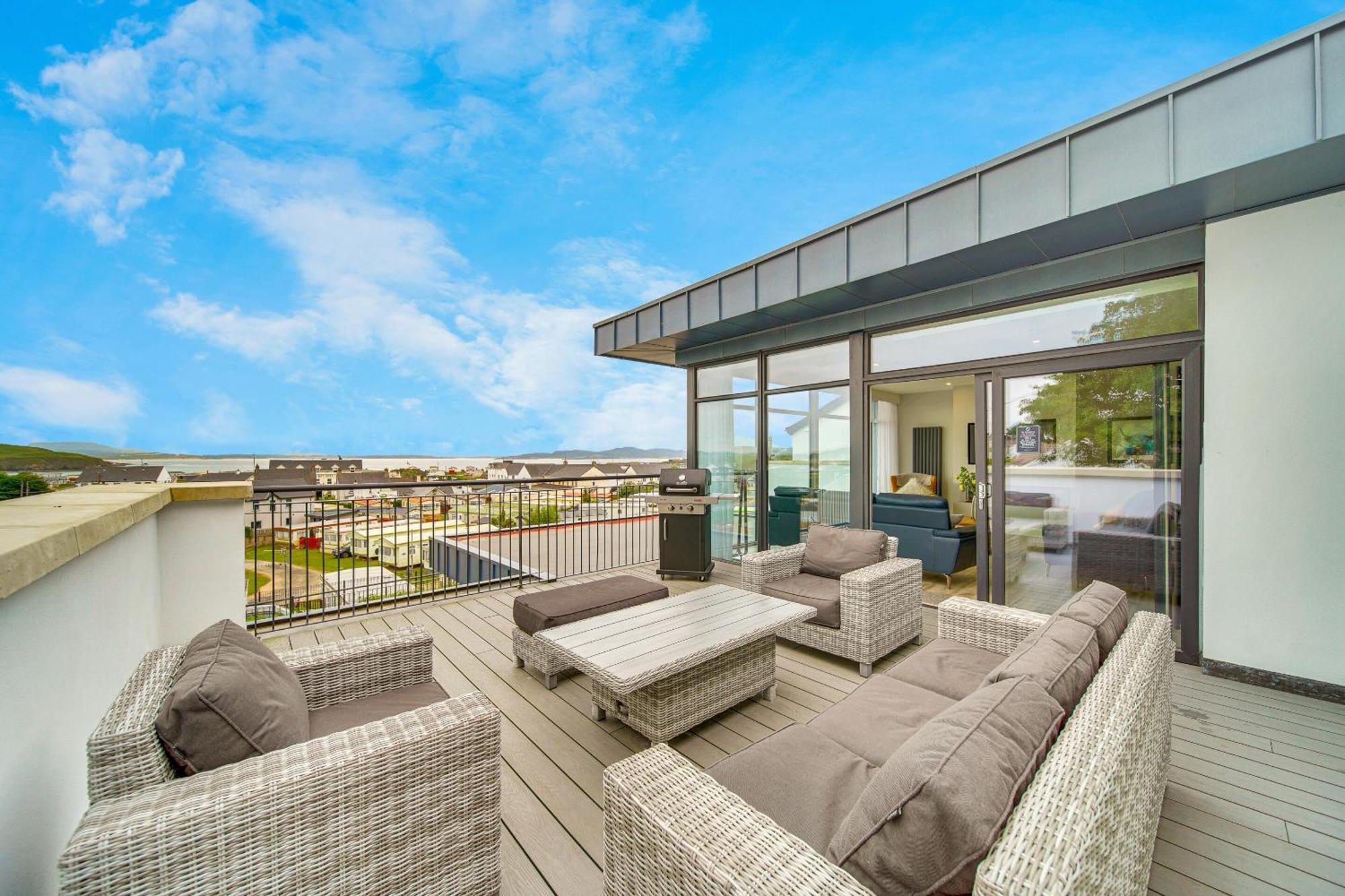 Bayview Luxury 4 Bedroom Penthouse Downings Exterior photo